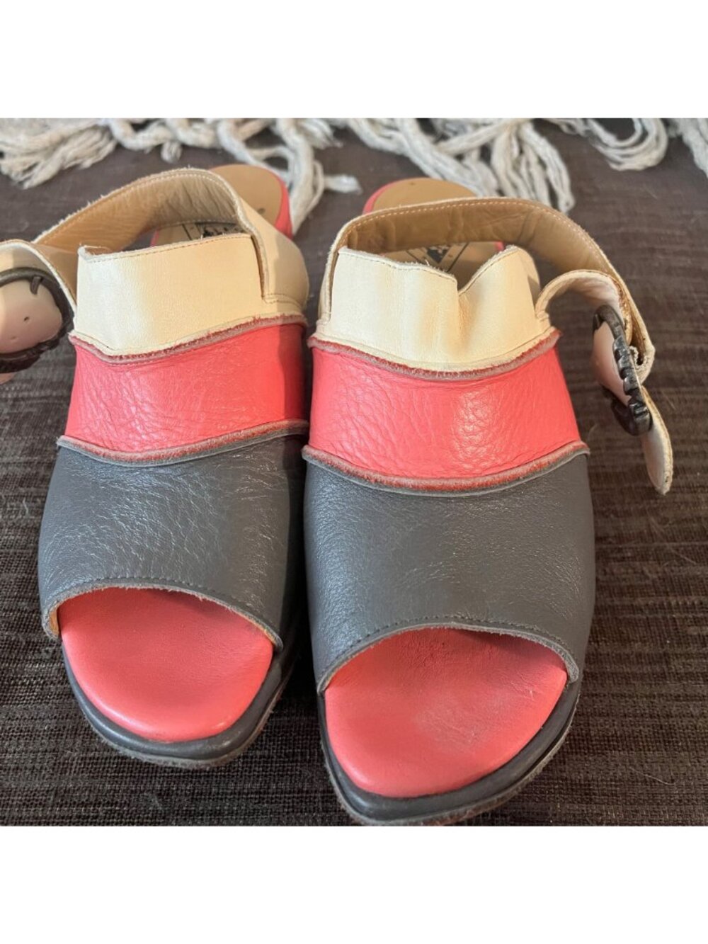 JOHN FLUEVOG Prepare Advisor Platform Slingback Heels in Pink, Ivory and Grey L - Picture 10 of 10